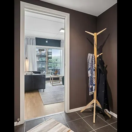 Modern With Seaview Near The Centre